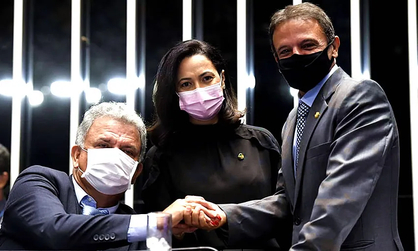 Pesquisa mostra que nenhum senador do Acre consegue aprovação de metade da população