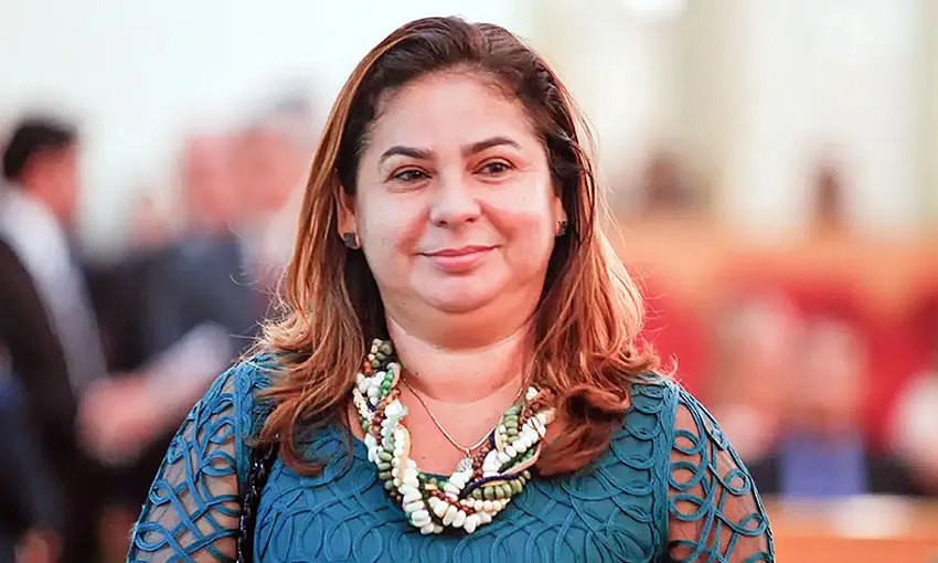 Waldirene Cordeiro assume governo do Acre pela 6° vez