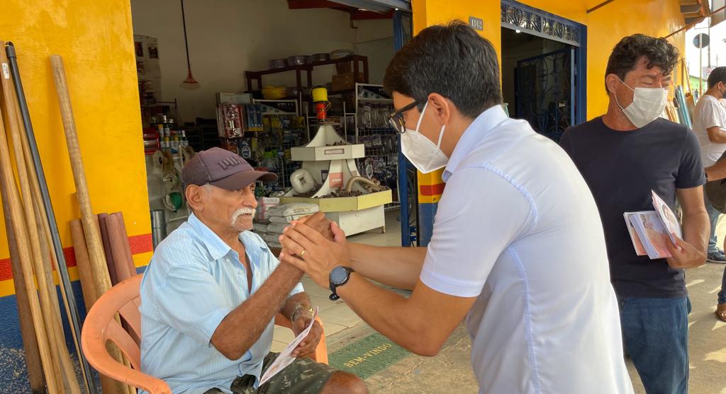 Pré-candidato ao Governo, Jenilson Leite visita o bairro São Francisco