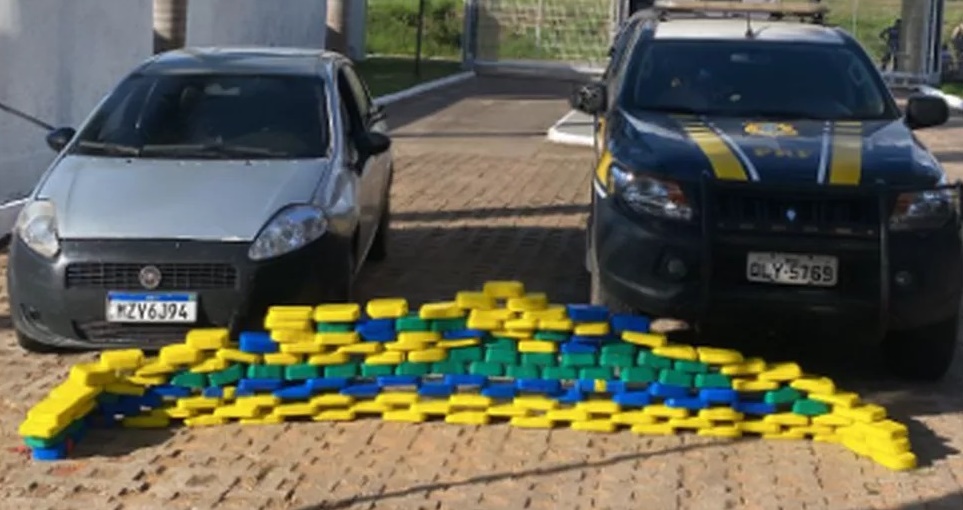 Homem é preso transportando 155 quilos de cocaína em cidade no interior do Acre