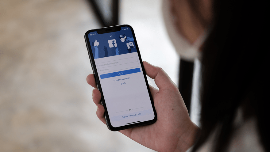 Mulher não é obrigada a excluir fotos com ex-marido do Facebook