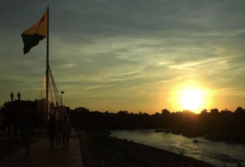 Domingo será quente e ensolarado, com noite amena no Acre, aponta previsão