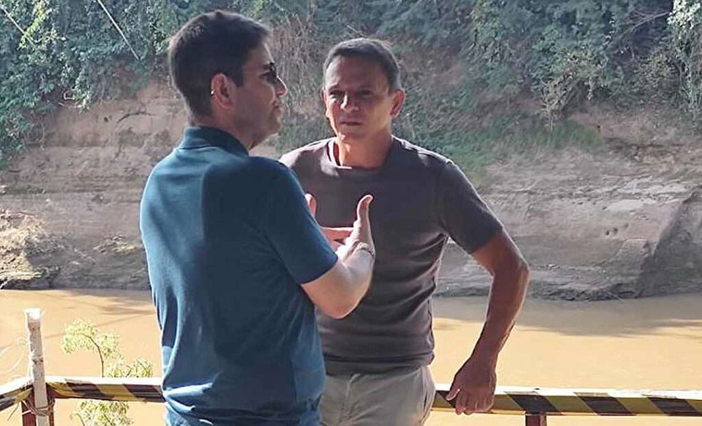 ‘BATEU O MARTELO’! Gladson afirma que Bittar será seu sucessor e diz estar feliz com Márcia de vice; assista