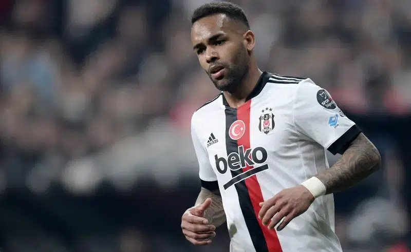 Vasco acerta contratação de Alex Teixeira
