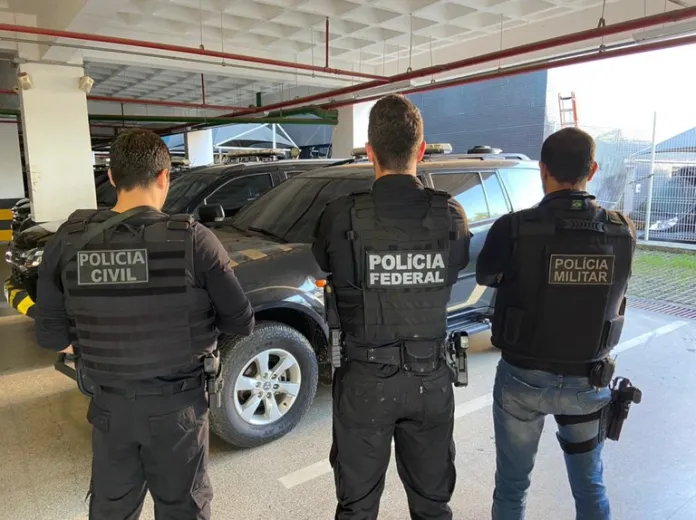 PF cumpre mandato de busca e apreensão contra faccionado que extorquia empresários no Acre