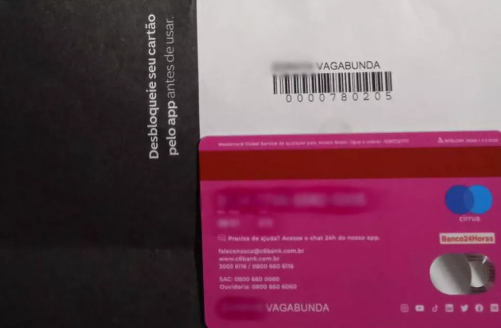 Mulher tem sobrenome trocado por ‘vagabunda’ em cartão de crédito e pede indenização de R$ 50 mil