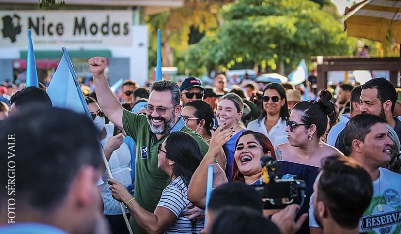 Alan Rick faz passeata na Baixada e ato é considerado “provocação” ” por militância de Gladson e Ney Amorim