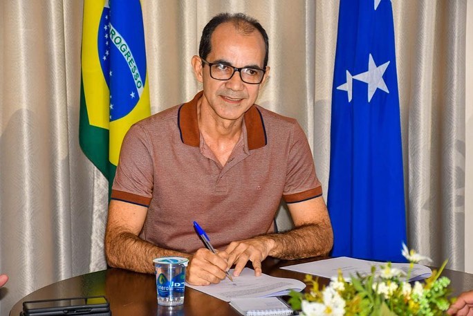 Prefeitura de Cruzeiro do Sul antecipa salários iniciando pela educação