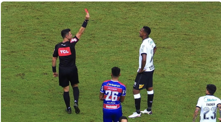 Flamengo só empata com o Ceará e perde chance de se aproximar do líder Palmeiras