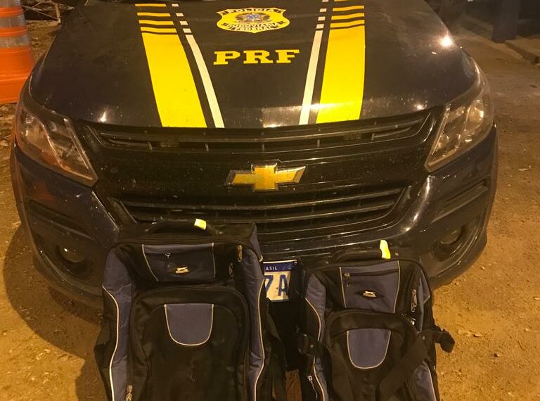 Homem é preso com 12 quilos de droga escondidos em fundos falsos de malas em RBR