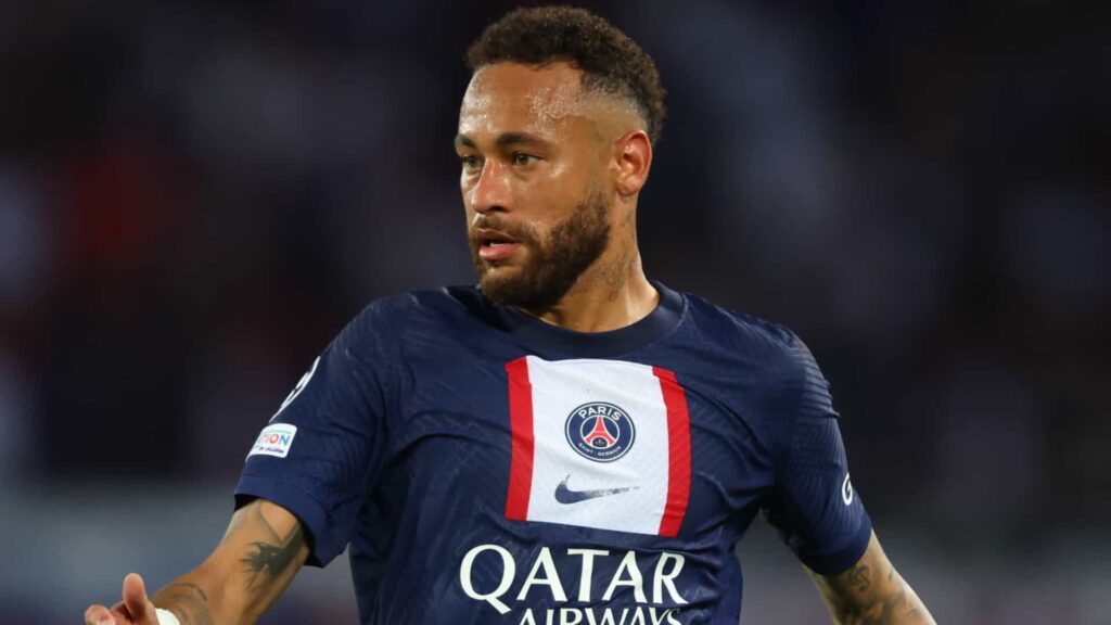 Neymar ironiza cartão recebido após comemoração: ‘Futebol cada vez mais chato’