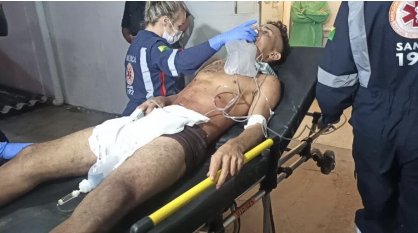 Quatro pessoas são alvejadas a tiros em tentativa de execução, em Rio Branco