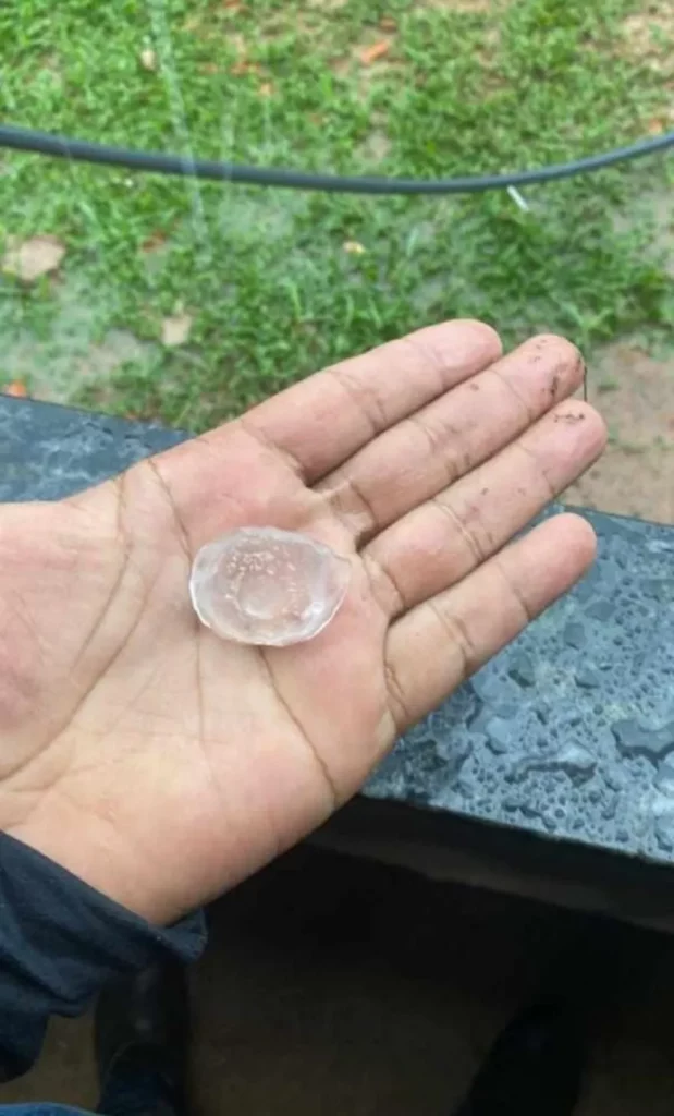 VÍDEO: Chuva de granizo é registrada no Acre e assusta moradores