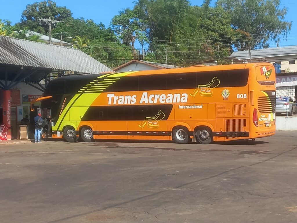 Show do cantor Amado Batista não aquece o comércio de passagens de ônibus como o esperado