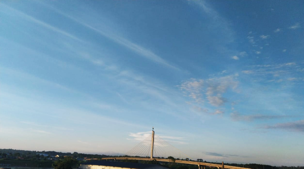 Previsão para este domingo de eleição, é de sol predominante e possibilidade de chuva rápida a tarde
