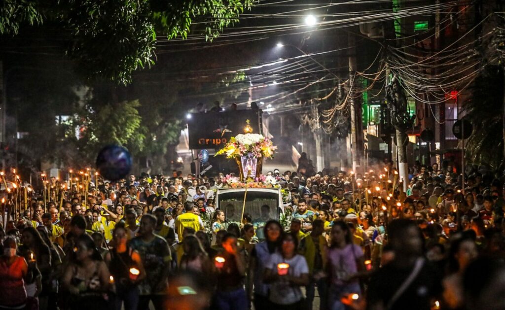 Círio de Nazaré reúne multidão de fiéis em Rio Branco