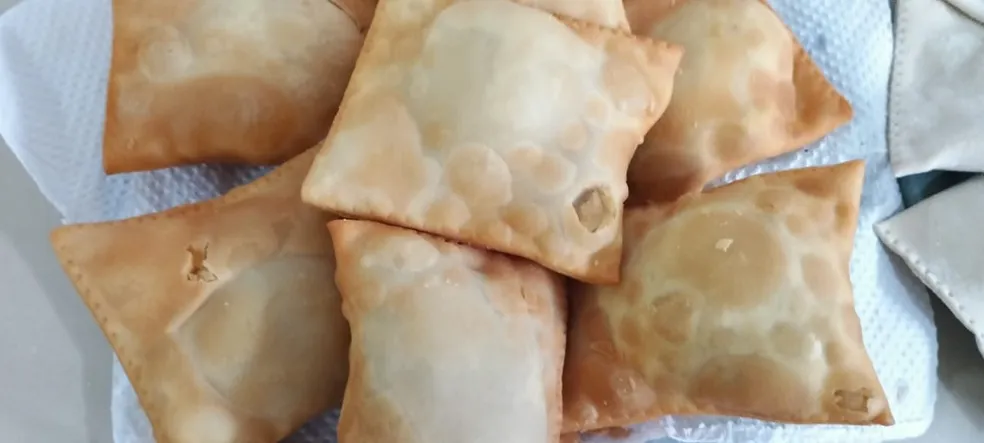 Ovo coberto: Conheça e aprenda a fazer um dos salgados regionais mais vendidos em Cruzeiro do Sul