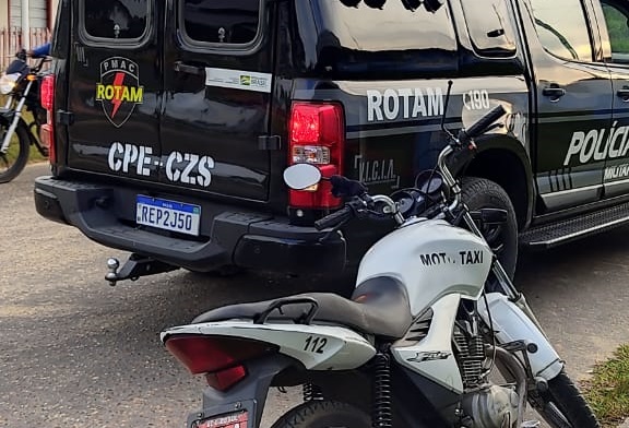 PM recupera motocicleta que havia sido roubada em Cruzeiro do Sul