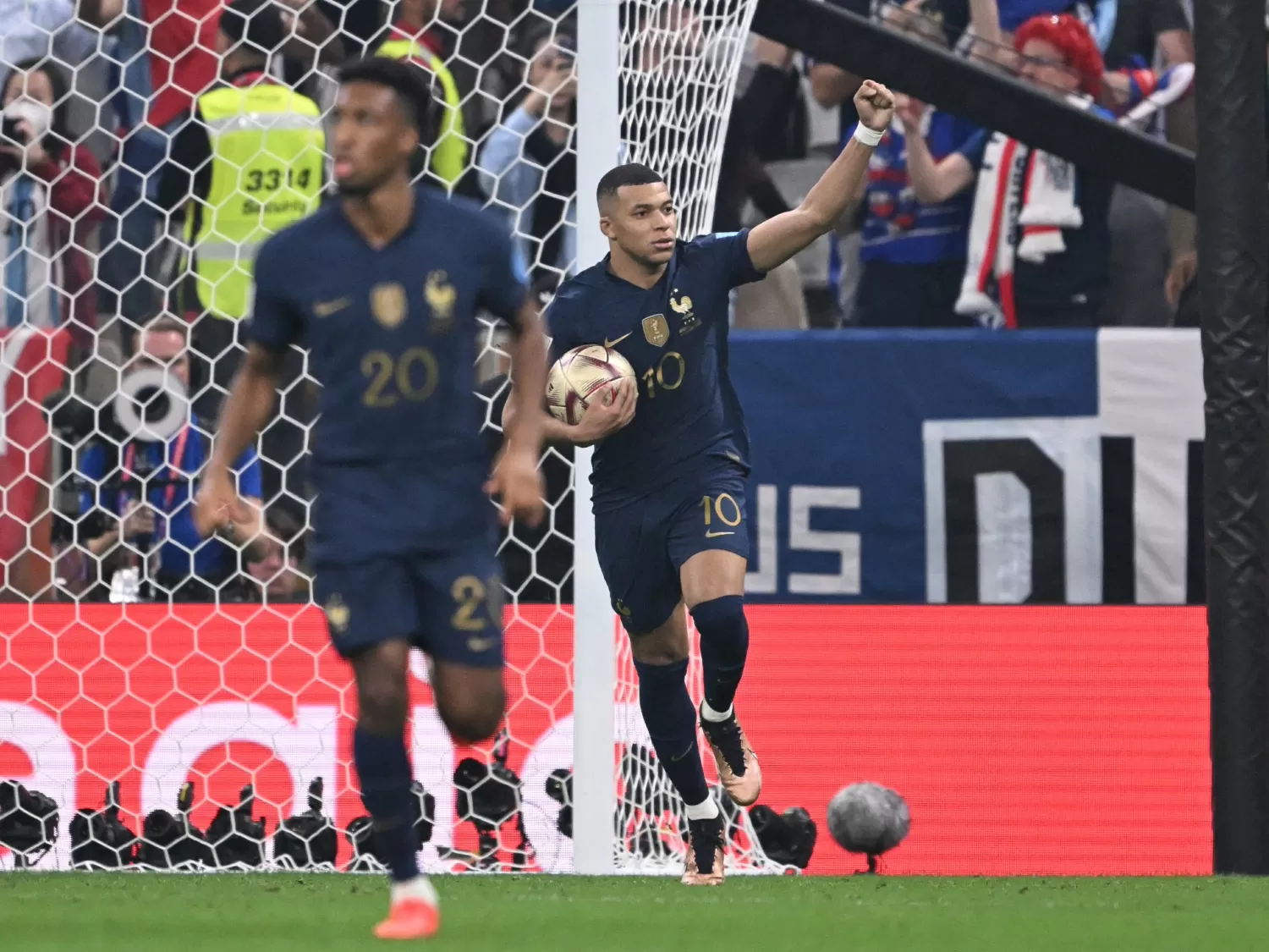Após as oitavas de final, Mbappé é o artilheiro isolado da Copa do Mundo  2022