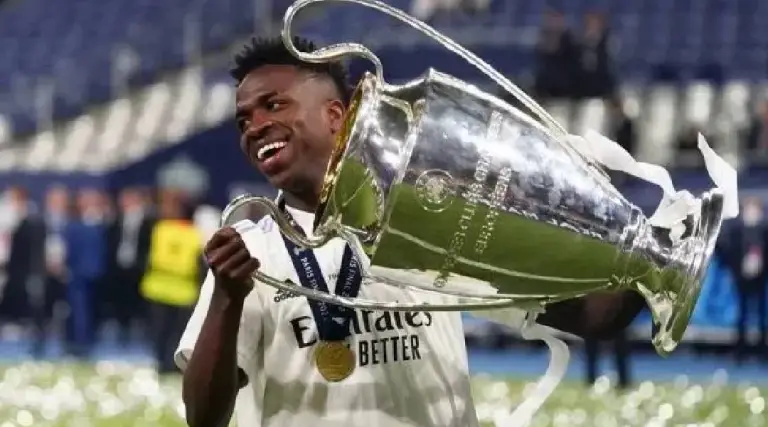 Vini Jr. é o 1º brasileiro a marcar nas finais da Champions e Mundial