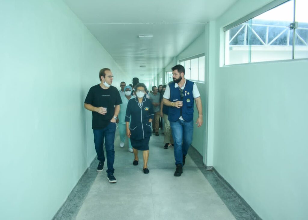 Governo vistoria reformas de prédios da Saúde em Cruzeiro do Sul