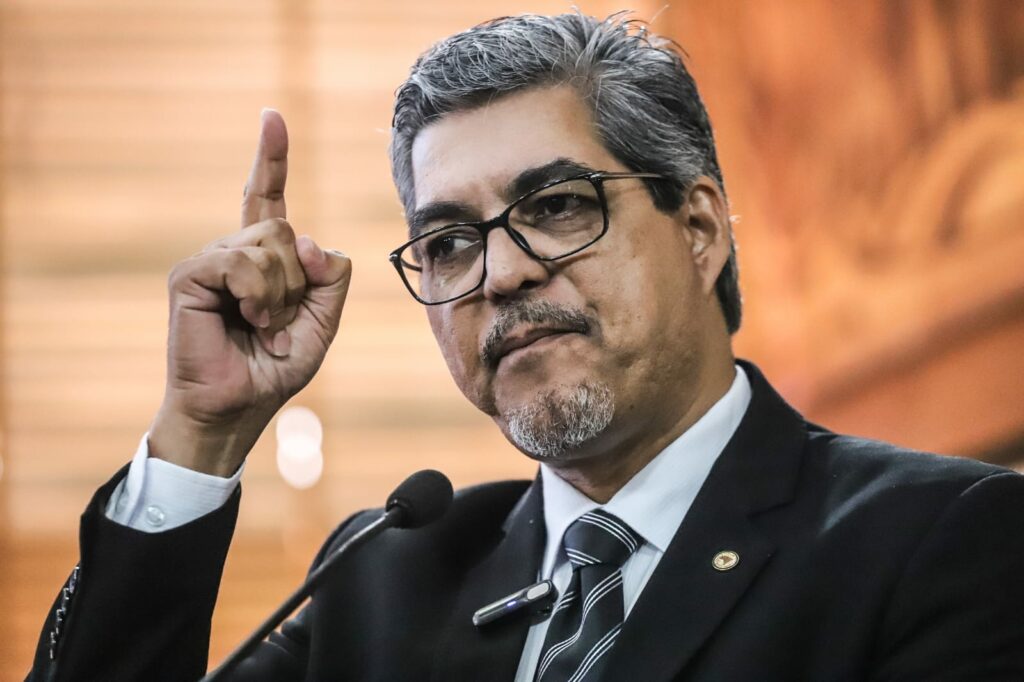 Edvaldo Magalhães apresenta projeto que visa suspender a cobrança de ICMS para micro e pequenos empresários atingidos pelas cheias