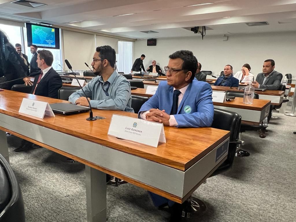 A convite de Alan Rick, Gonzaga vai a Brasília para debater redução do preço da passagem aérea e volta de voos diurnos no Acre