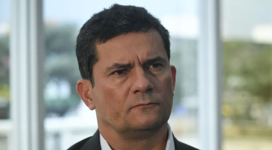 Mulher do “cabeça” do plano do PCC para sequestrar Moro é solta após decisão de juíza