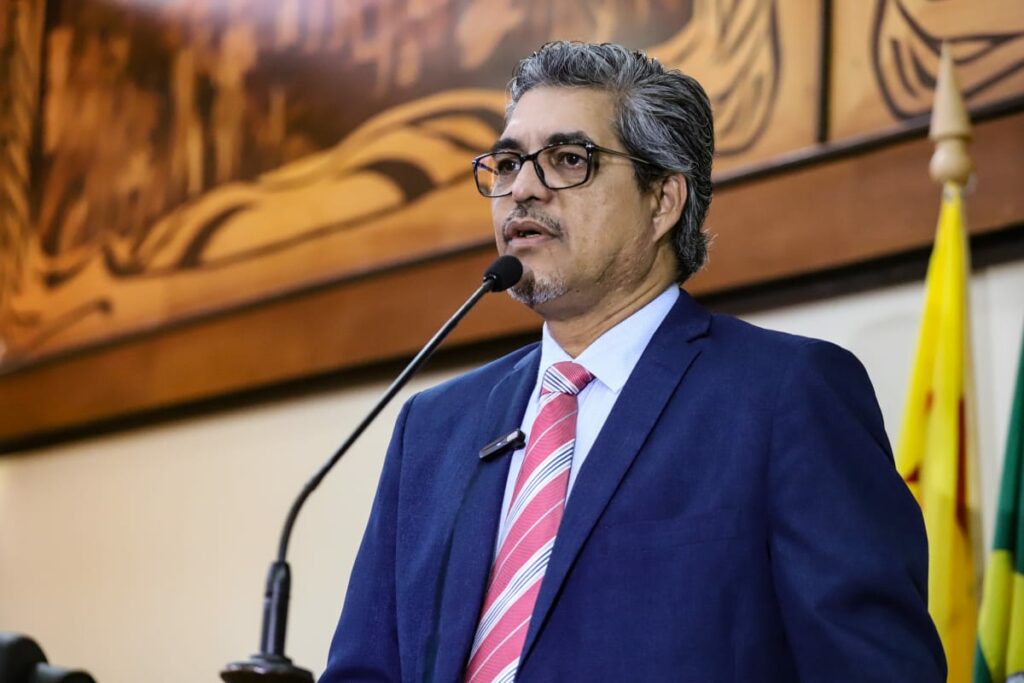 Edvaldo Magalhães diz que governo Gladson terminou e que a corrupção está enraizada em todas as esferas da administração