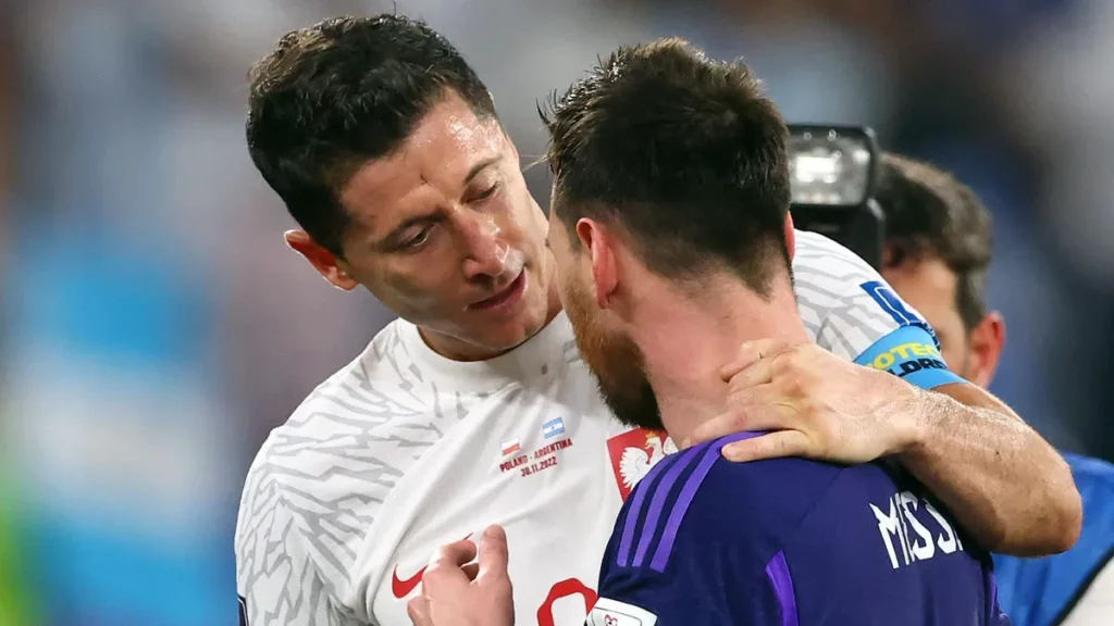 Lewandowski pede volta de Messi ao Barcelona: “Lugar dele é aqui”