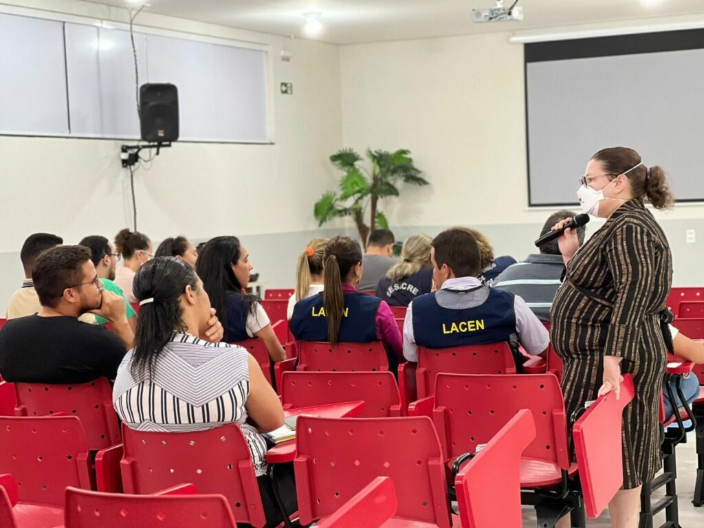 No Juruá, Sesacre realiza capacitação sobre a leptospirose para servidores da Saúde