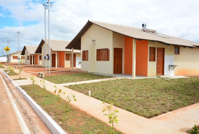 Gladson Cameli sanciona lei que regulamenta programa Pró-Moradia