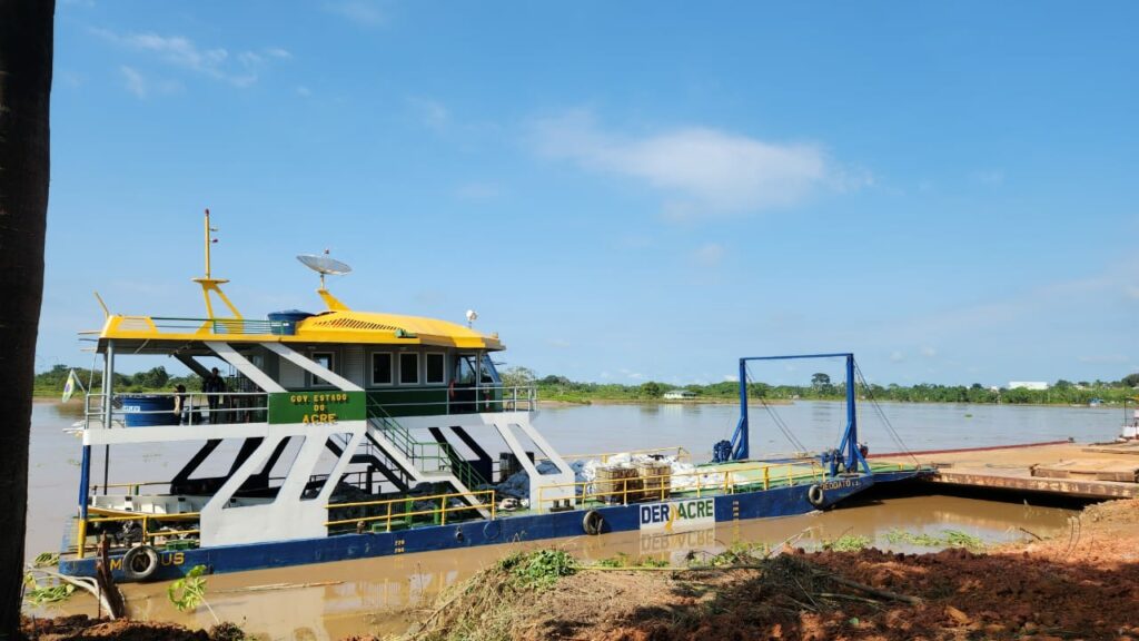 Deracre envia mais de 80 toneladas de insumos para obras de manutenção nos aeródromos