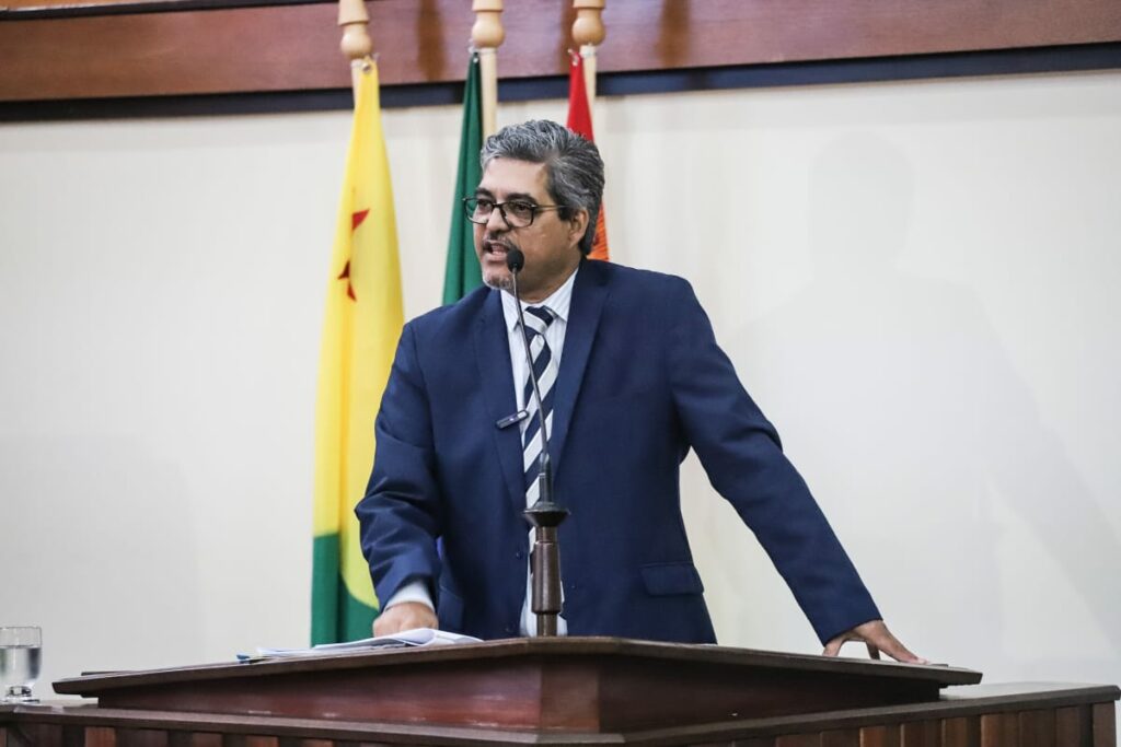 Edvaldo Magalhães sai em defesa dos aprovados do concurso da Polícia Civil e defende convocação imediata