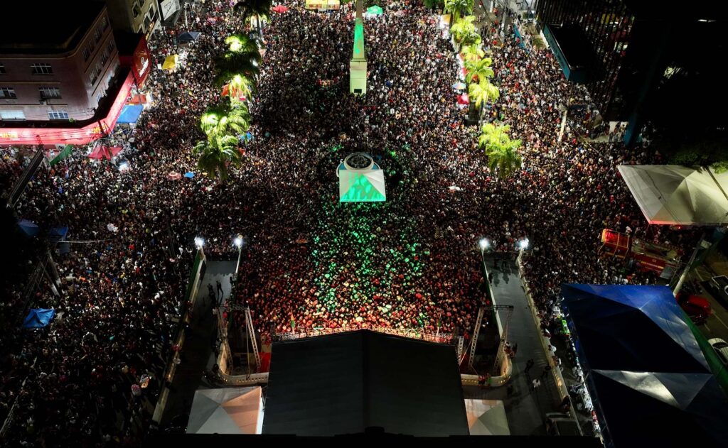 Com show de Joelma, Festa do Trabalhador reúne mais de 20 mil pessoas em Rio Branco