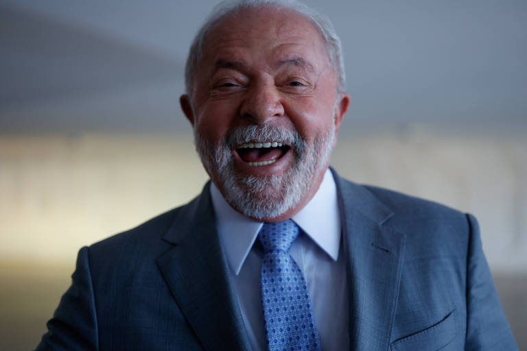 ‘Bom dia e boa quarta-feira!’, posta Lula em meio a operação contra Bolsonaro