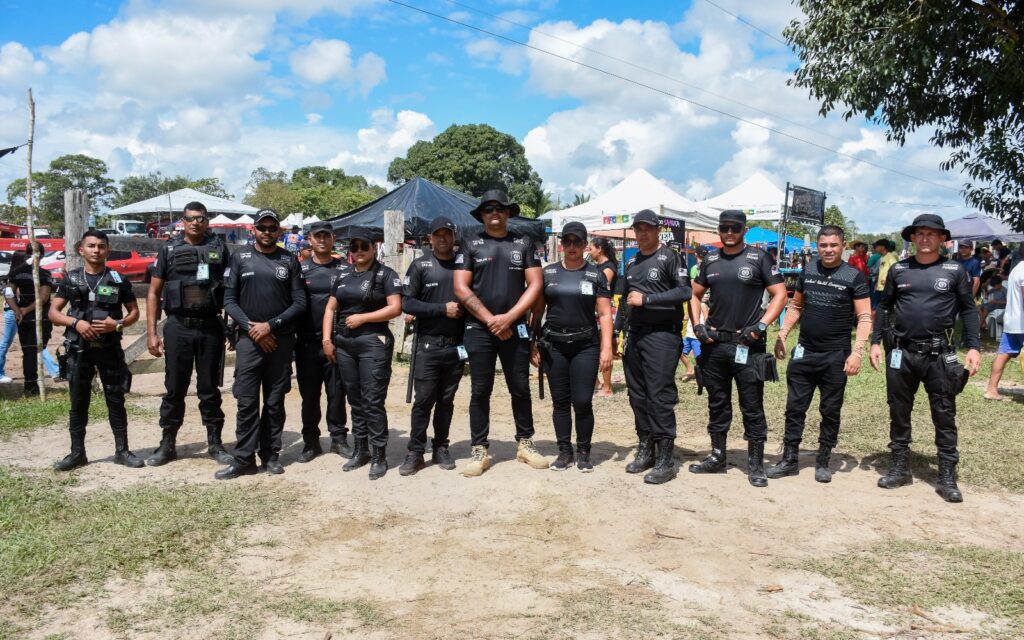 Empresa se manifesta sobre vídeo de segurança dançando em cavalgada de Mâncio Lima