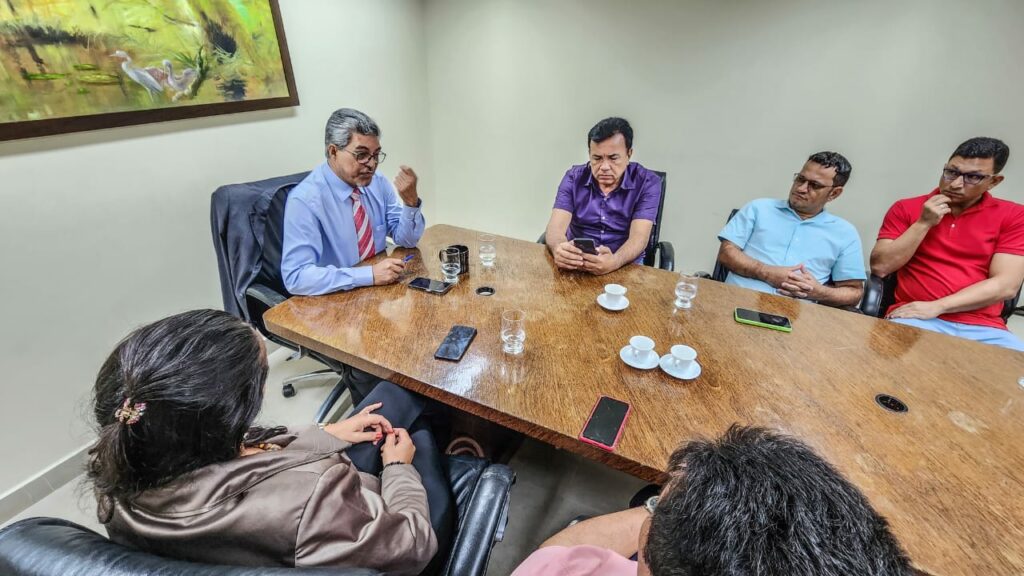 Vereadores de Tarauacá são recebidos por Edvaldo Magalhães, na Assembleia