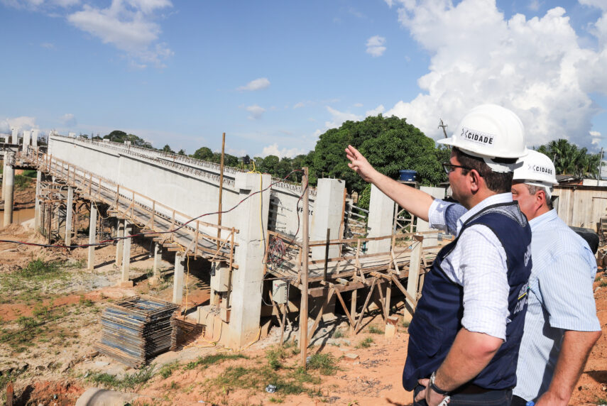 Em Sena Madureira, governador Gladson Cameli vistoria obras da nova ponte e do Hospital João Câncio Fernandes