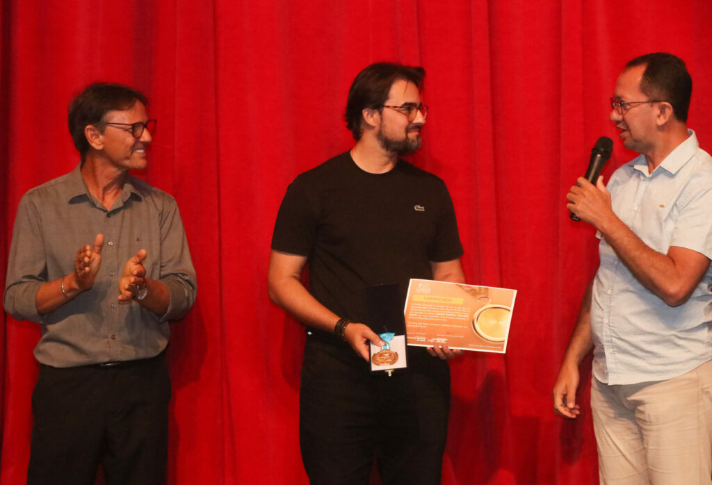 Em Cruzeiro do Sul, FEM promove palestra sobre o poder da mente