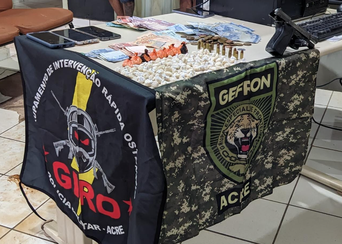 Após operação, polícia prende dois homens armados e com drogas no interior do Acre