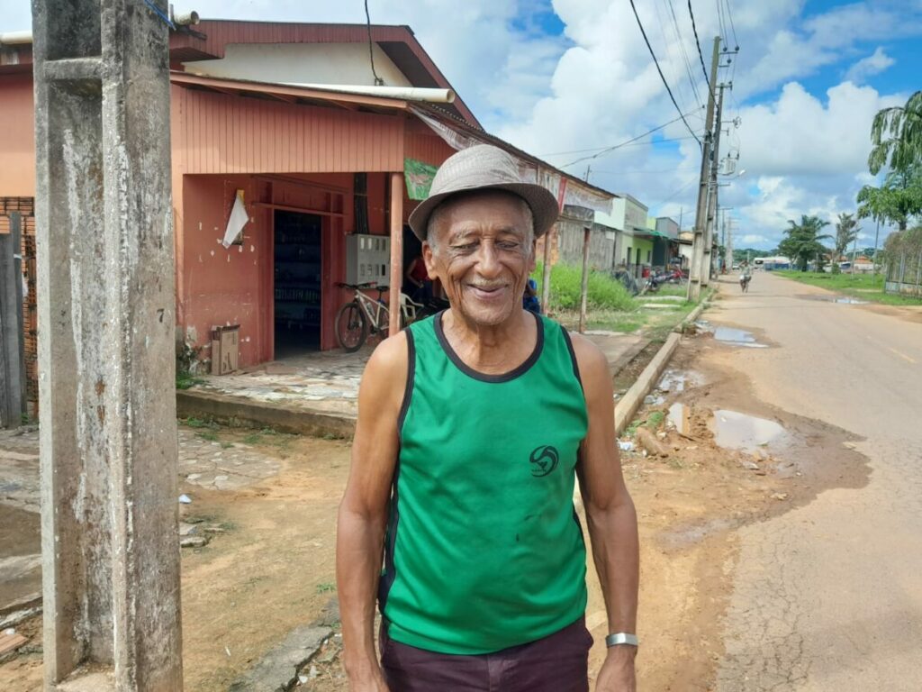 No Acre, homem que teve mais de 60 filhos e 8 esposas decide viver sozinho: “Opção minha”