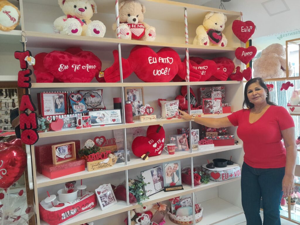 Em Cruzeiro do Sul, comerciantes têm altas expectativas para Dia dos Namorados