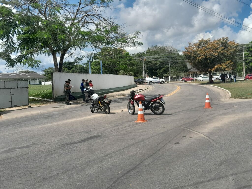 VÍDEO: Em Cruzeiro do Sul, acidente é registrado no bairro do Aeroporto Velho