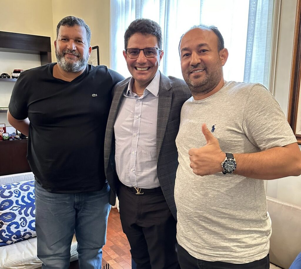 Gladson não irá comparecer a filiação de Valdélio e afirma que seu candidato será Itamar de Sá