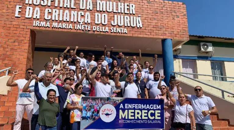 Em protesto, profissionais da enfermagem pedem validação do piso salarial