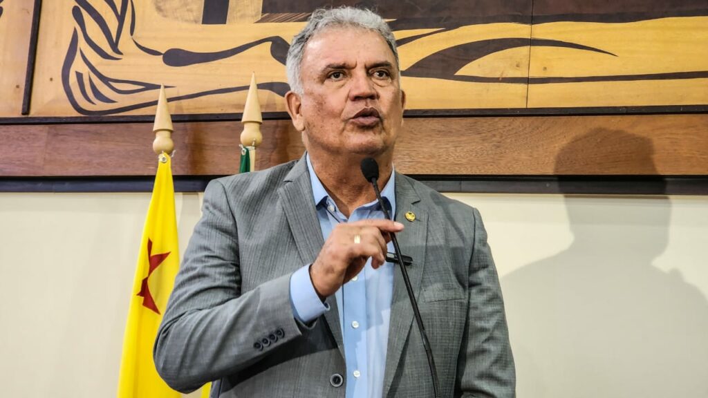 Petecão diz que ministros de Lula são mais acessíveis e elogia Marina: “Referência mundial”