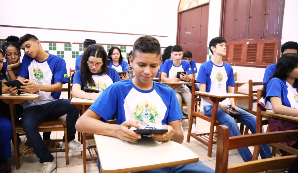 Acre está entre os estados que mais investem em educação no Brasil