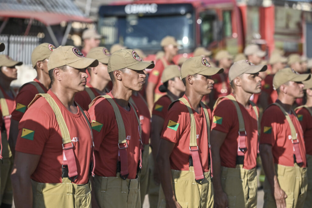 No Dia Nacional do Bombeiro, governo do Acre destaca desempenho da corporação e apresenta ações de valorização da categoria