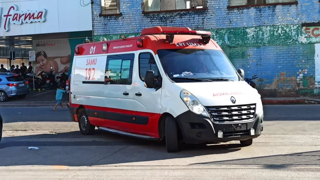 Presidiário ferido com dois tiros no braço chega ao Pronto-Socorro